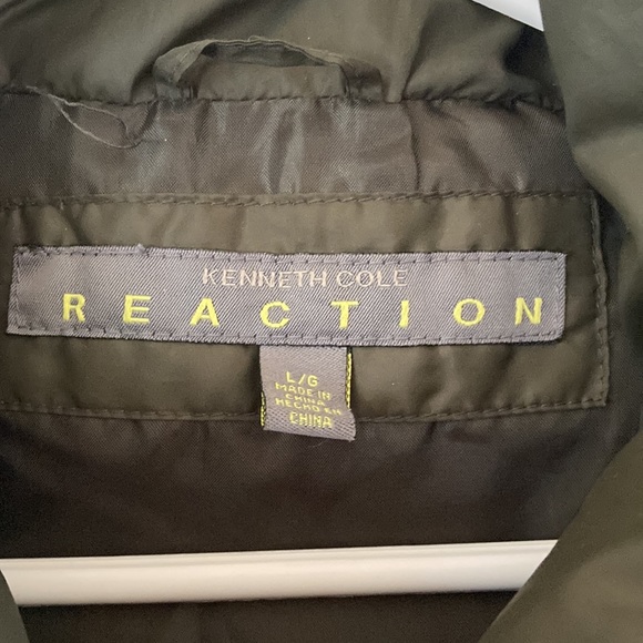 Kenneth Cole Reaction Down Vest - Picture 2 of 4